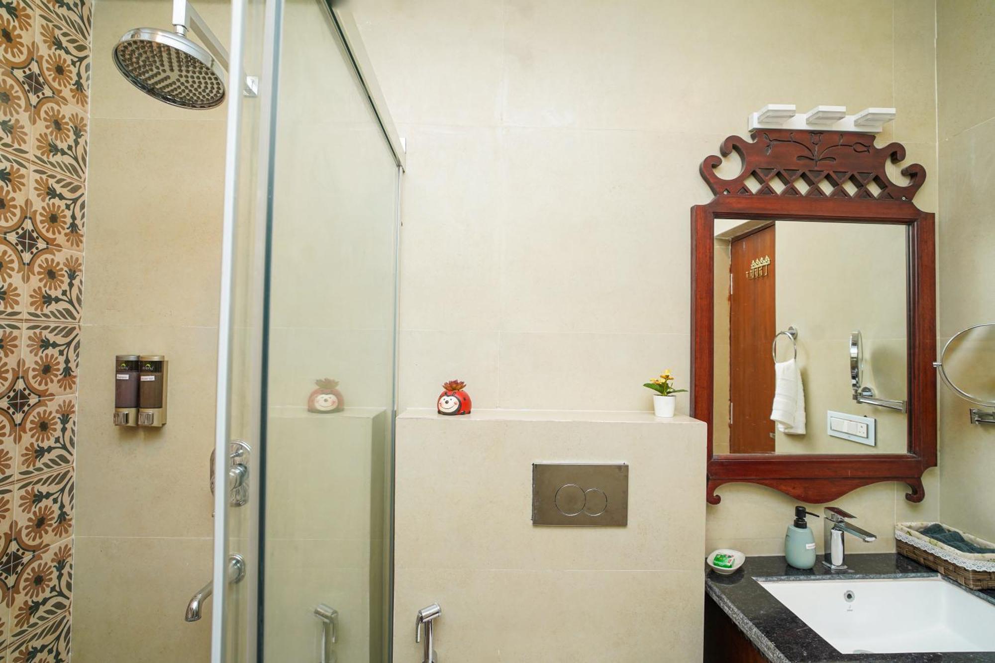 Luxury Aloha Apartments, Rishīkesh Esterno foto