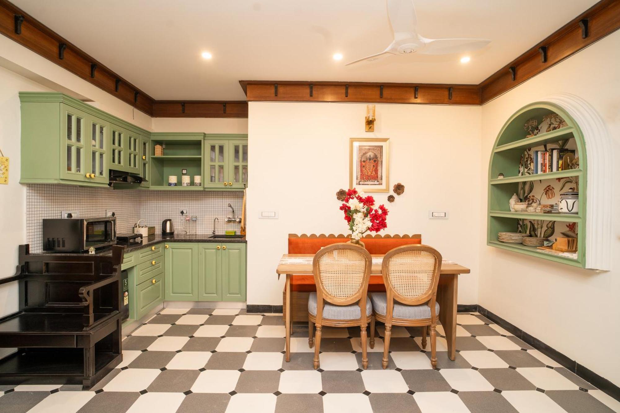 Luxury Aloha Apartments, Rishīkesh Esterno foto