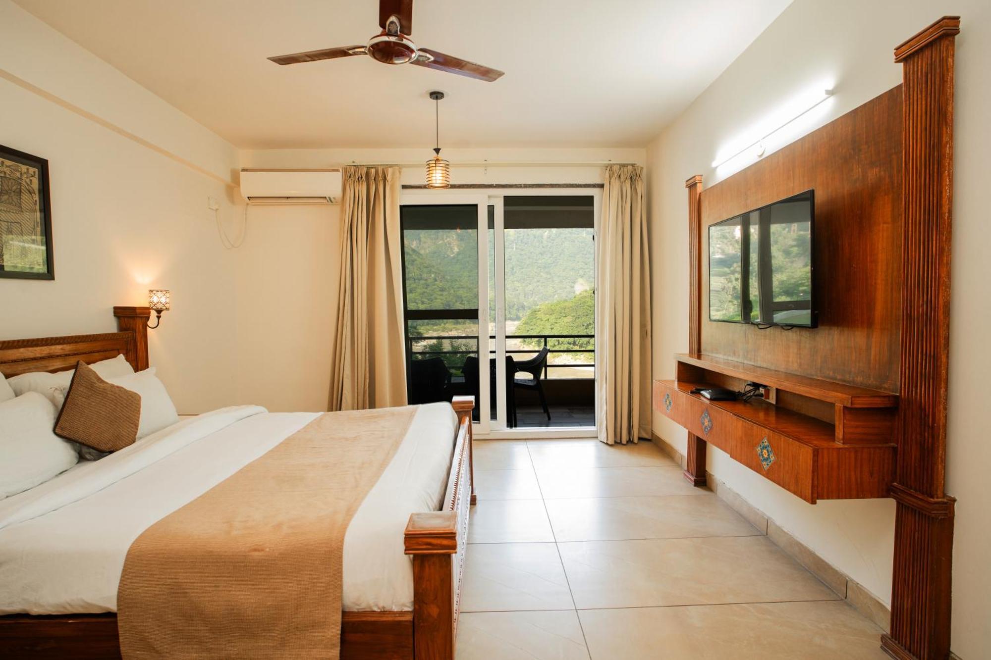 Luxury Aloha Apartments, Rishīkesh Esterno foto