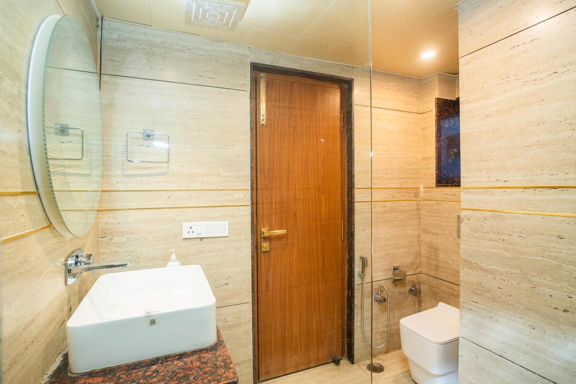 Luxury Aloha Apartments, Rishīkesh Esterno foto